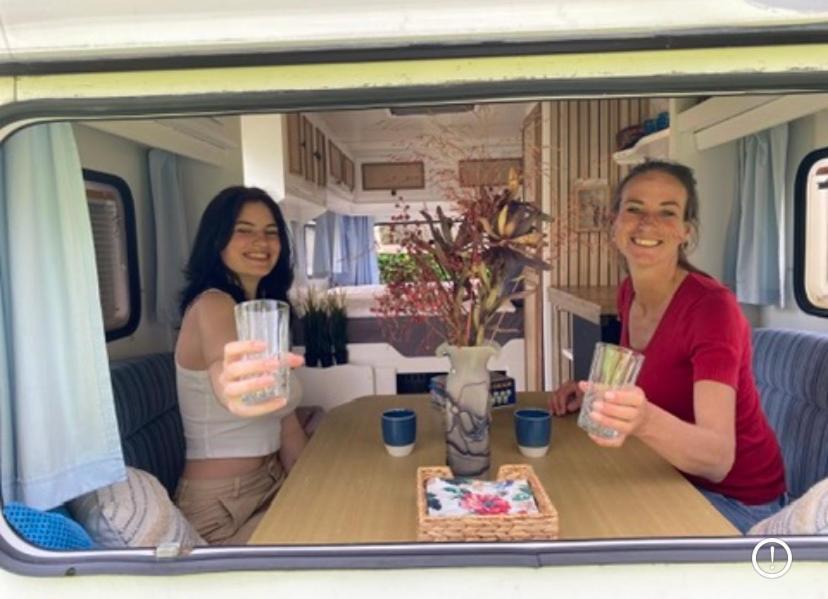 Caravan Stadstuin Goedereede Let Op De Badkamer Moet Met Andere Gasten Gedeeld Worden Exterior foto